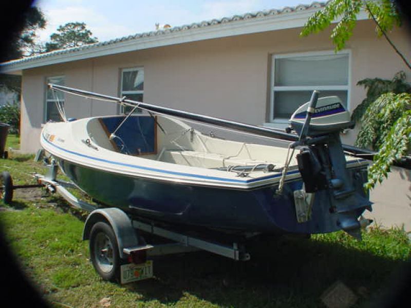 Buccaneer 180 Sailboat by Bayliner