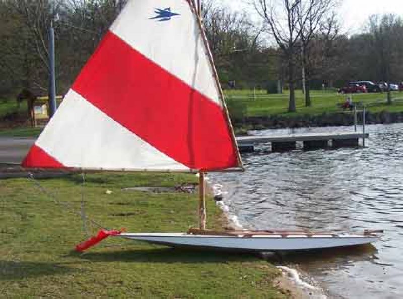 Fuji 12 Sailboat by Fuji Yachts