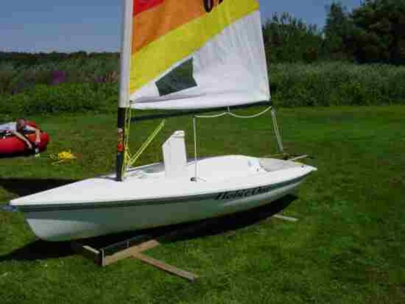 Holder 12 / Hobie One Funseeker Sailboat by Holder / Hobie ( Coleman )